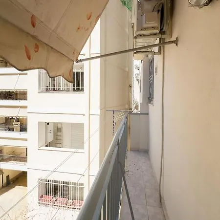 Pagrati Cozy Retreat Athens